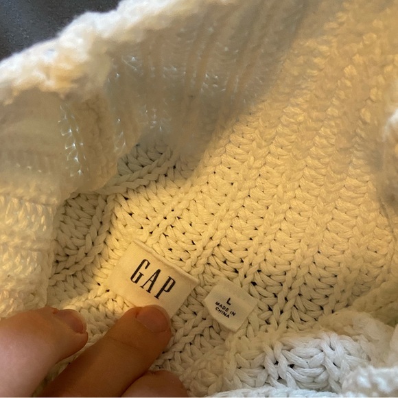 Gap Sweater - Picture 3 of 3